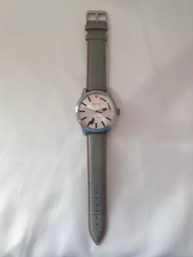 *RARE* 44MM MENS SILVER DIAL HUGO BOSS ORANGE TOKYO WRIST WATCH HB.268.1.14.2788